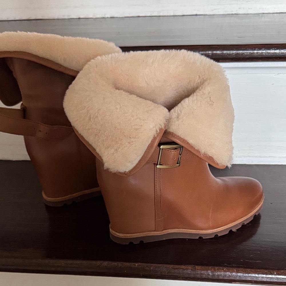 UGG Brown Shearling-Lined Winter Boots